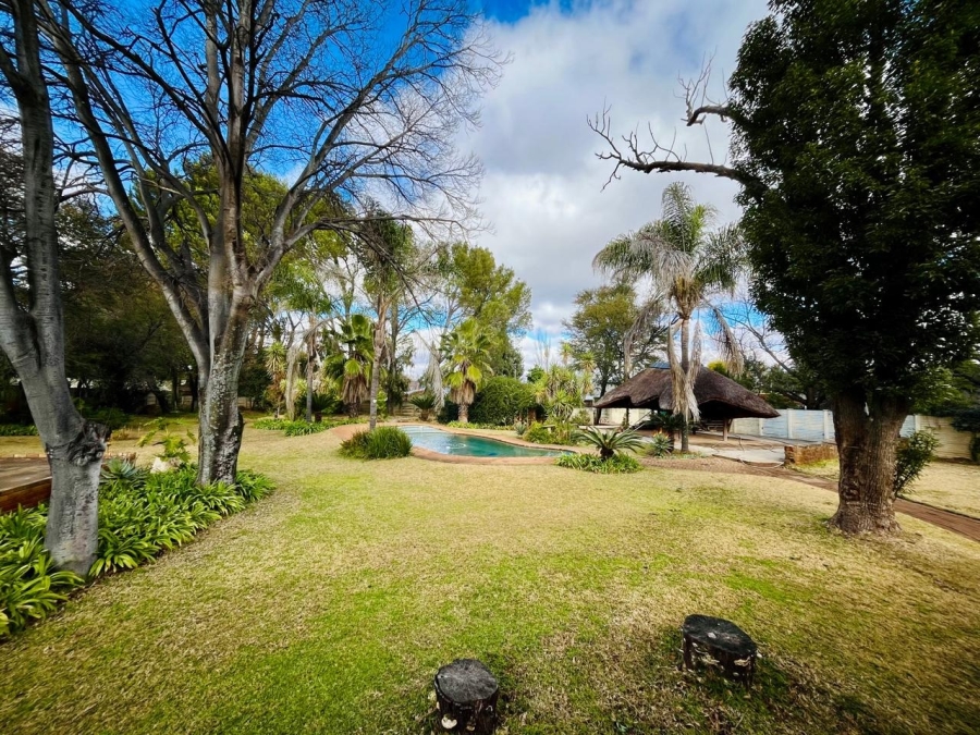 3 Bedroom Property for Sale in Wilkoppies North West